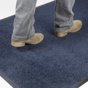Heavy-duty rubber-backed mat - black/blue