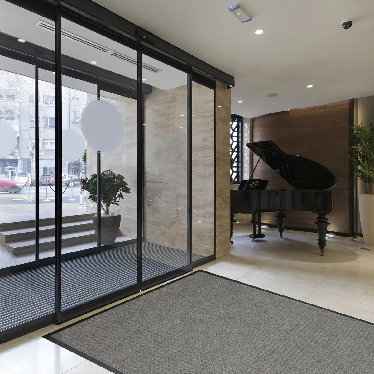 waterhog-outdoor-rubber-backed-mat-grey-square-pattern