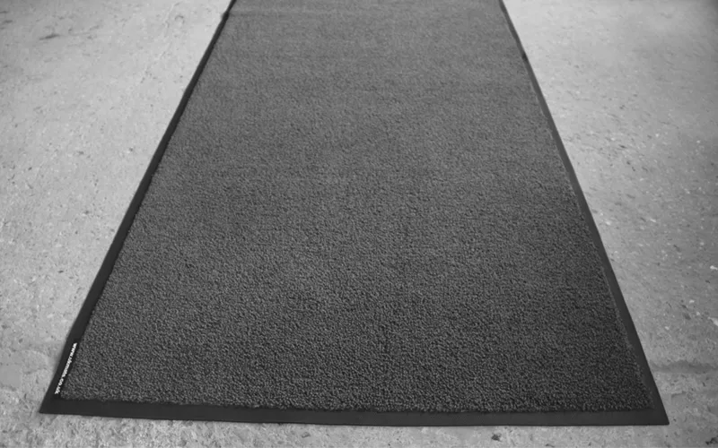 Clearance Rubber-Backed Mat - Black
